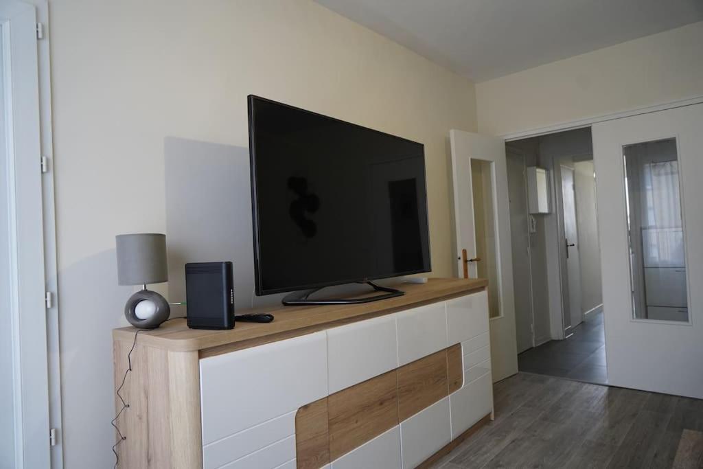Le Paisible • Garage Privatif • Traversant • Calme Châteauroux Eksteriør bilde
